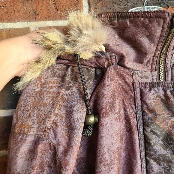 IZZI 90s Earth Tone Fox Fur Hooded Puffer Coat - Picture 6 of 11
